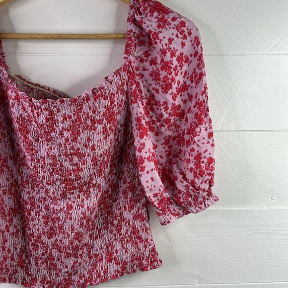 CUPCAKES & CASHMERE Pink Floral Off Shoulder Puffy Sleeves Top Blouse Small - Picture 4 of 11